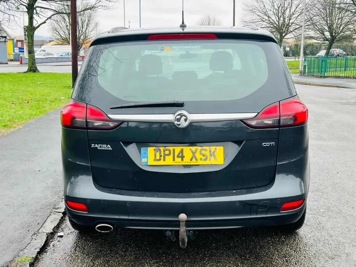 Second-hand Vauxhall Zafira 170 CP (125 kW) 2014 Negru Monovolum