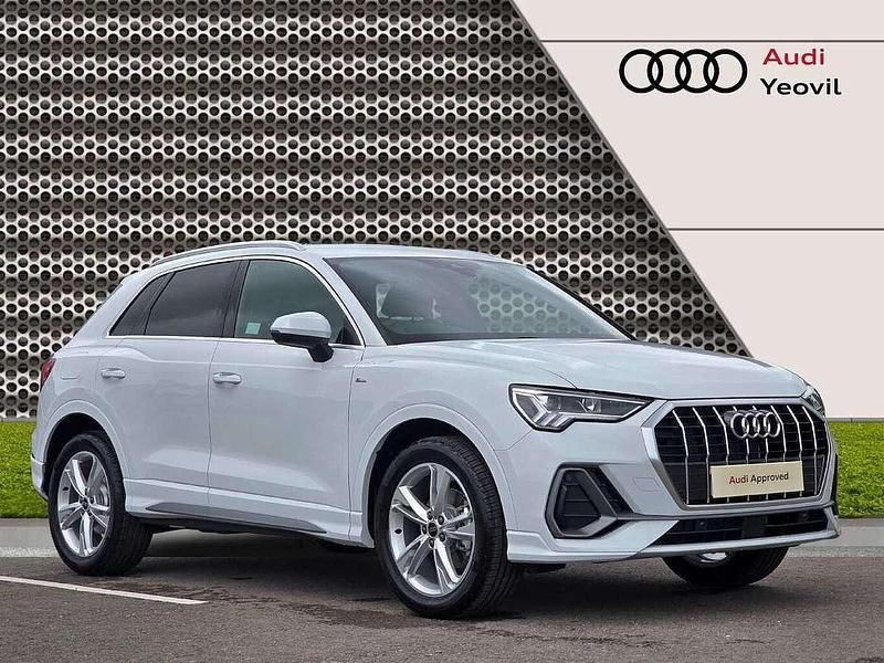 White Used 2025 Audi Q3 S-Line SUV | £36,300 (A bit pricey) - Image 1/4