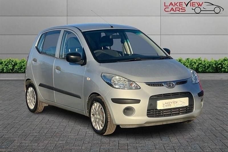 Silver Used 2011 Hyundai i10 Classic Hatchback | £2,445 (Fair price) - Image 1/1