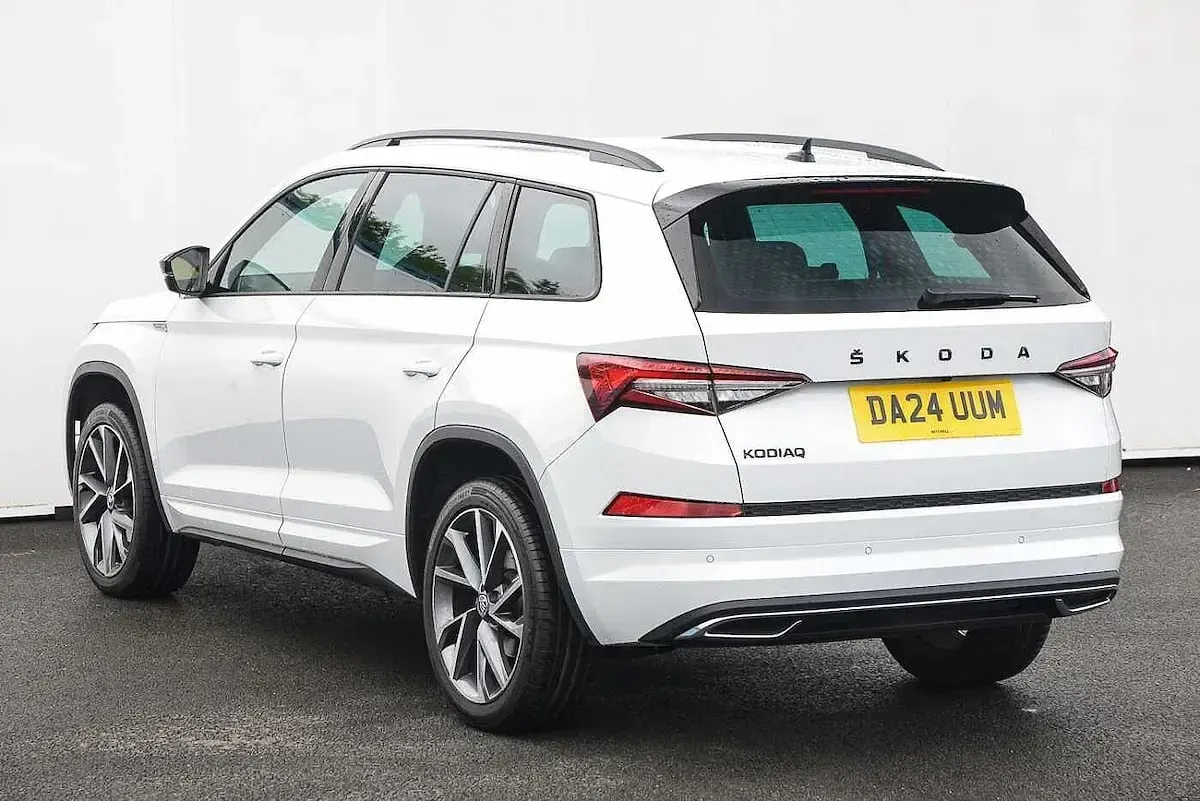 Used Skoda Kodiaq SportLine 110 HP (80 kW) 2024 Moon white metallic SUV
