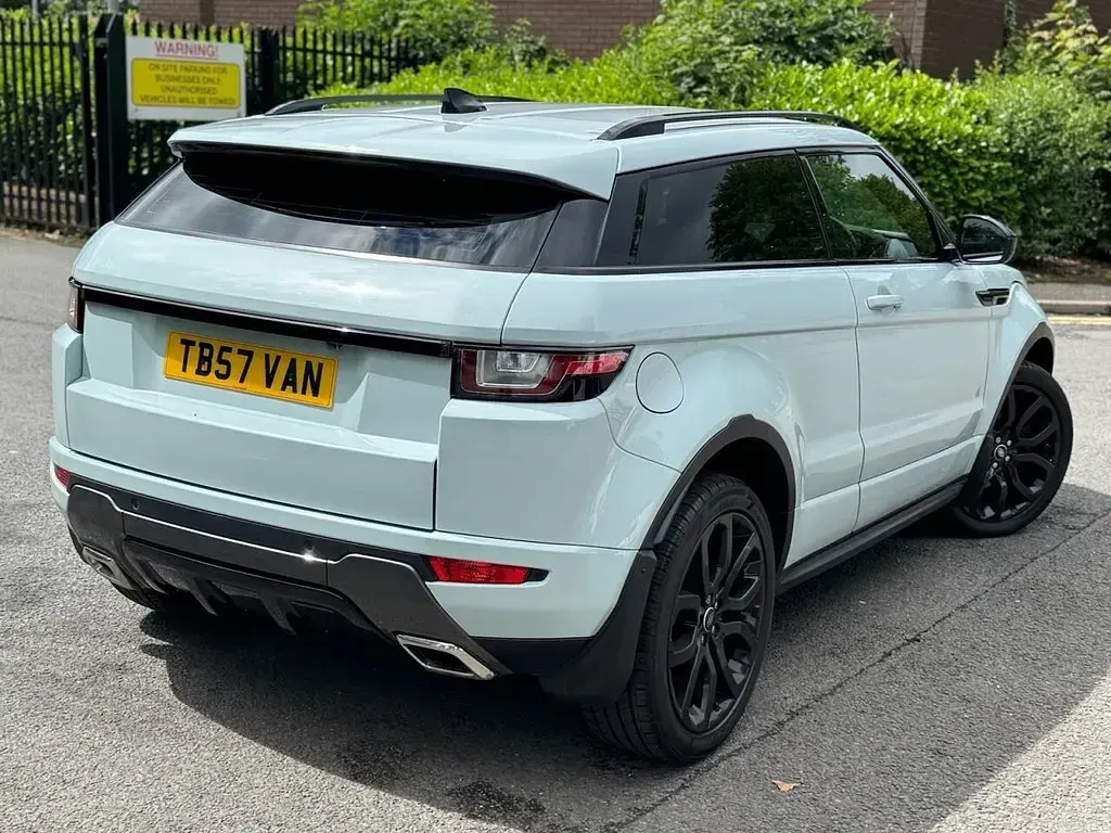 Used Land Rover Range Rover evoque HSE Dynamic 180 HP (132 kW) 2017 Blue Coupe