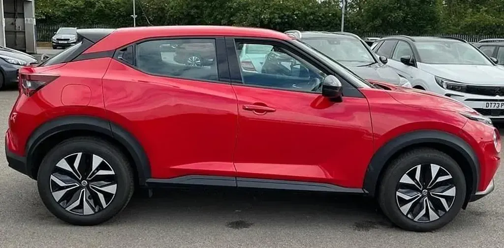 Używany Nissan Juke Acenta 2021 Czerwony SUV