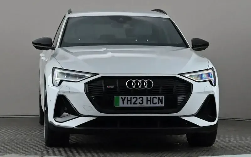 Used Audi e-tron Black Edition 300 kW (408 HP) 2022 White SUV
