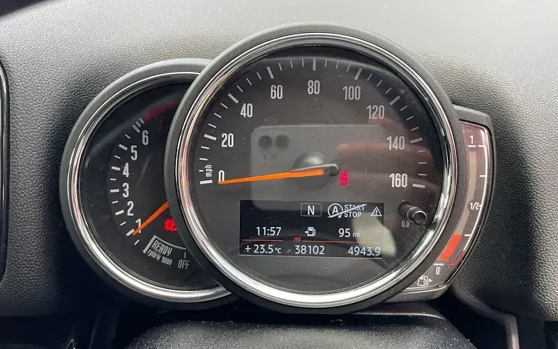 Used Mini Cooper Countryman 136 HP (100 kW) 2017 Red SUV