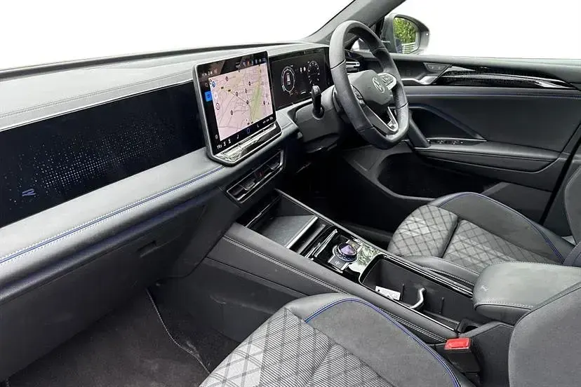 Used VW Tiguan R-line 150 HP (110 kW) 2025 Unknown SUV