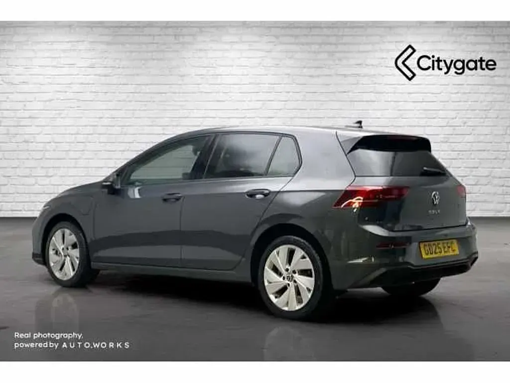Used VW Golf VIII 204 HP (150 kW) 2025