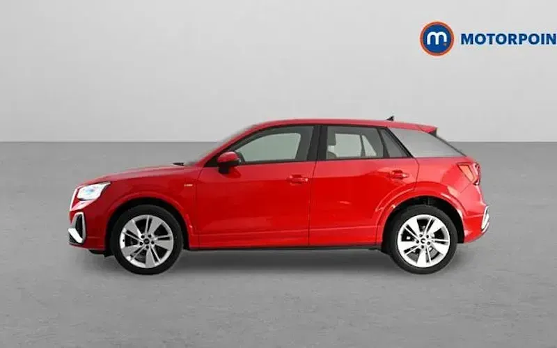 Begagnad Audi Q2 S-Line 110 HK (80 kW) 2024 SUV
