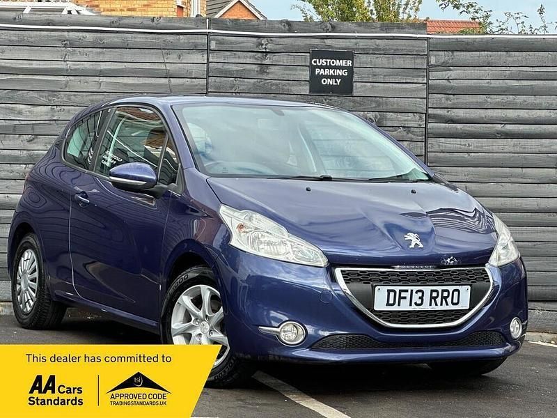 Blue Used 2013 Peugeot 208 Active Hatchback | £1,899 (Fair price) - Image 1/4