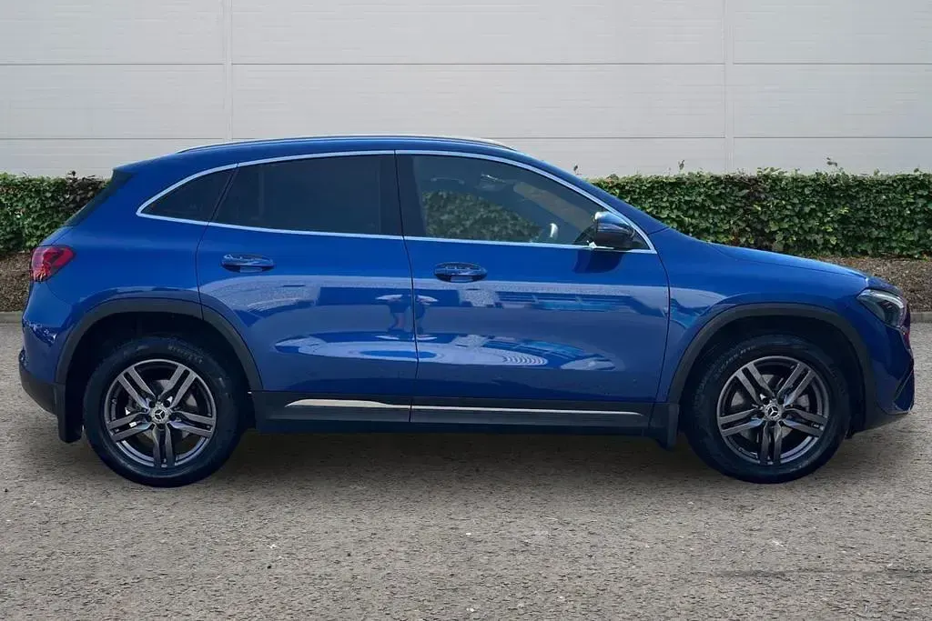 Used Mercedes GLA180 Sport Edition 136 HP (100 kW) 2024 Blue SUV