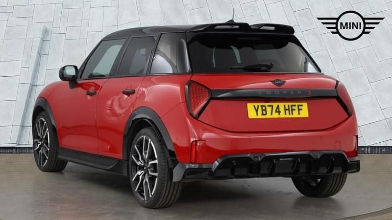 Used Mini Cooper S Hatch 201 HP (147 kW) 2024 Red Hatchback