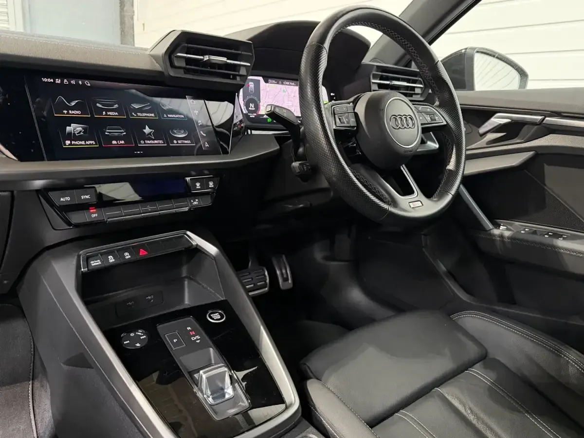 Usado Audi A3 S-Line 150 HP (110 kW) 2022 Preto Sedan