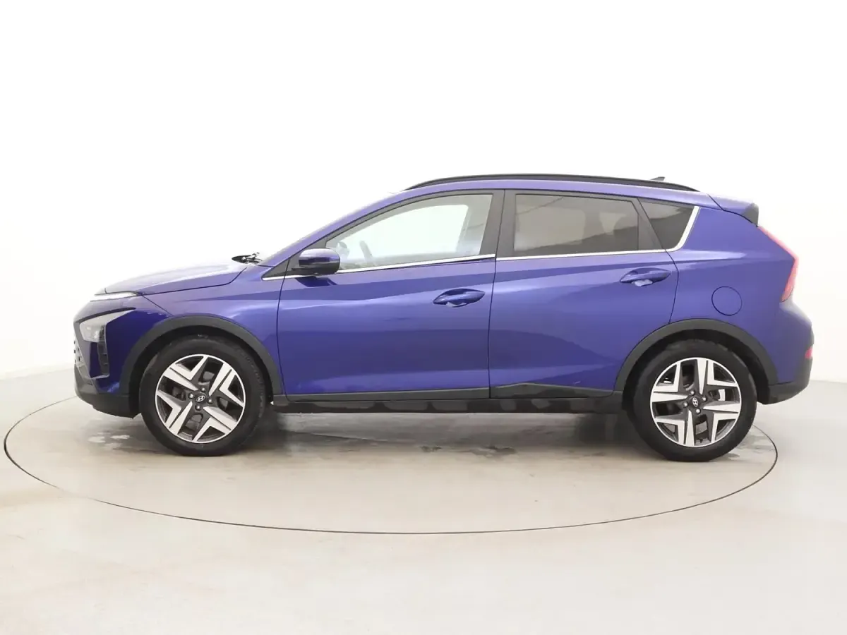 Usado Hyundai Bayon Premium 100 HP (73 kW) 2023 Azul SUV
