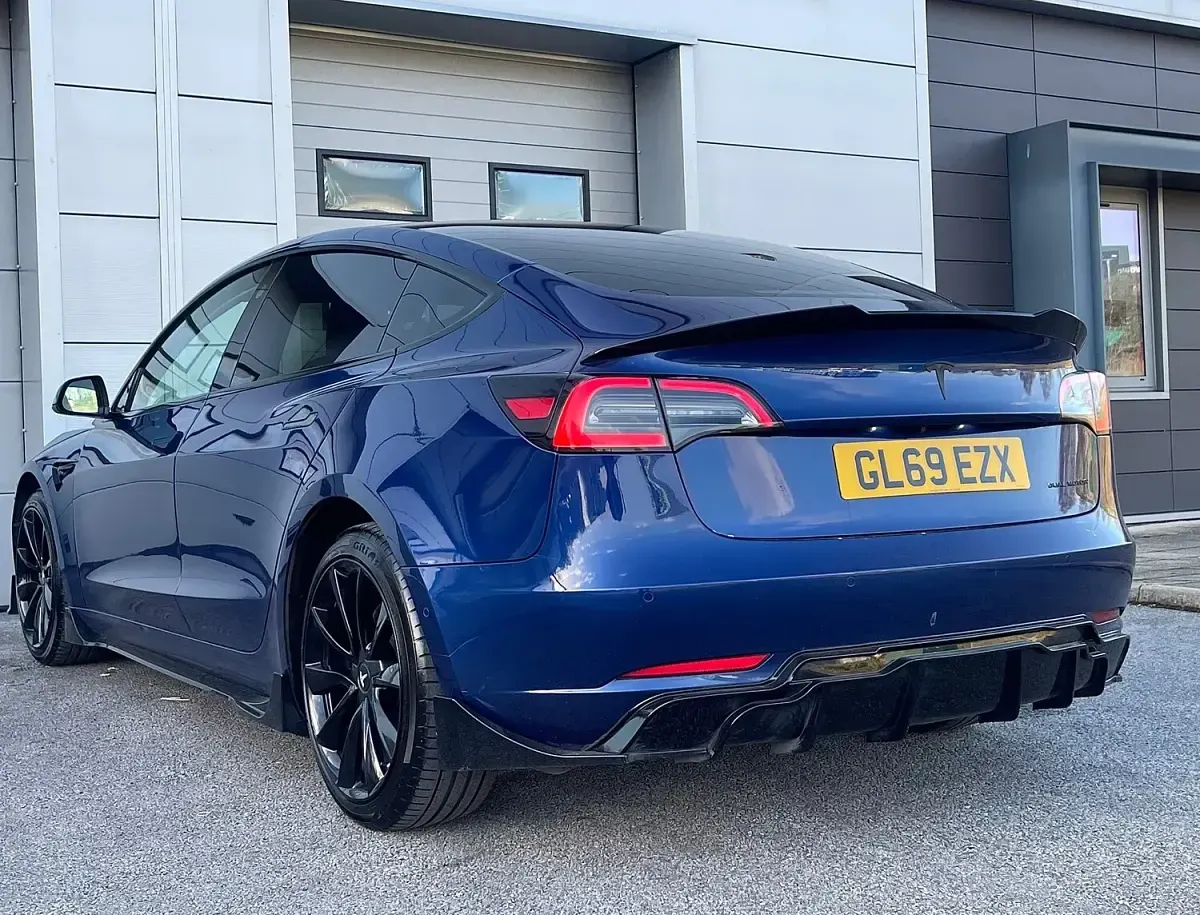 Used Tesla Model 3 Long Range AWD 366 kW (498 HP) 2019 Blue Sedan