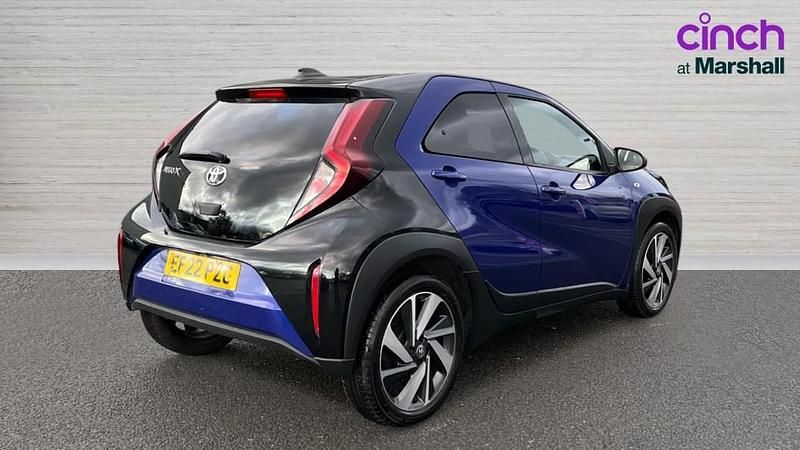Used Toyota Aygo X 72 HP (52 kW) 2022 Blue SUV