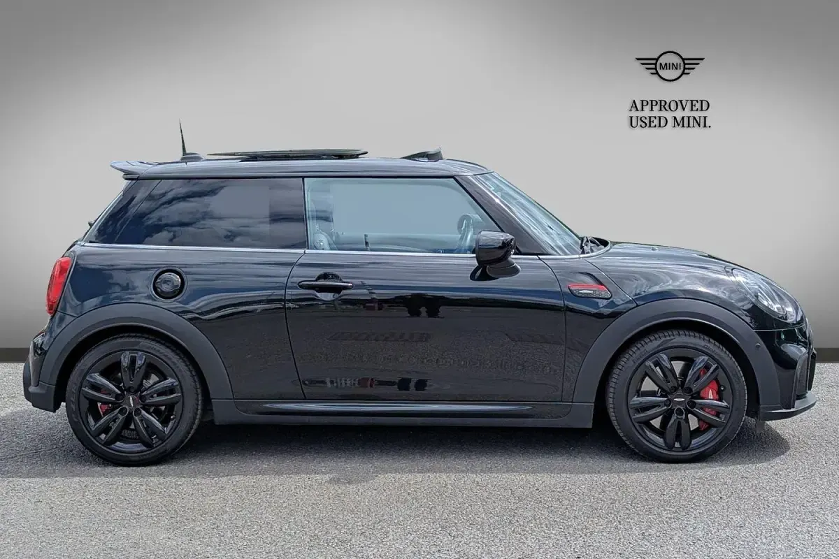 Used Mini John Cooper Works Hatch 228 HP (167 kW) 2022 Black Hatchback