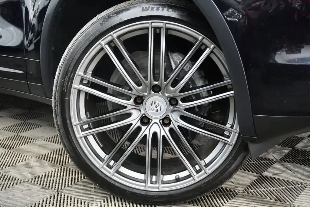 Usado Porsche Cayenne 245 CV (180 kW) 2012 Negro SUV