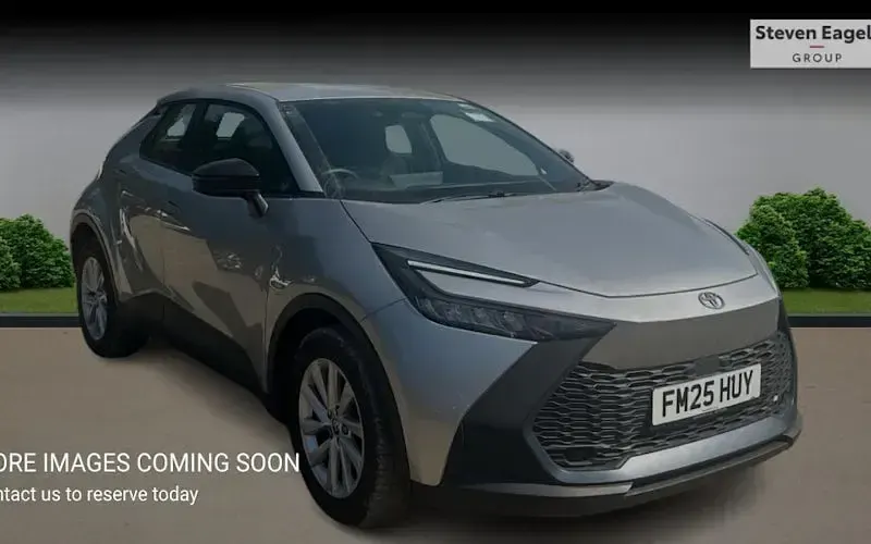 Used Toyota C-HR 140 HP (102 kW) 2026 SUV