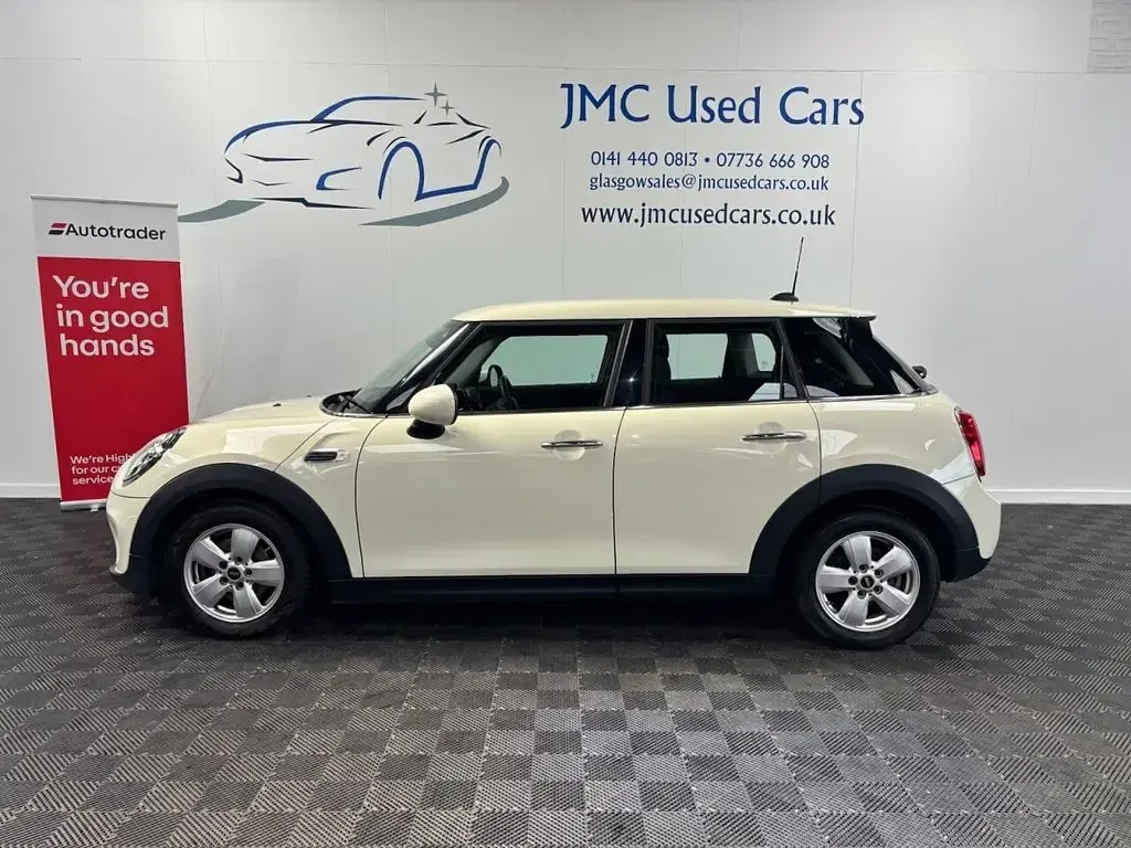 Used Mini Cooper Hatch 136 HP (100 kW) 2018 White Hatchback