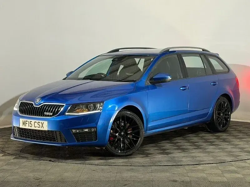 Used Skoda Octavia vRS 185 HP (136 kW) 2015 Blue Estate