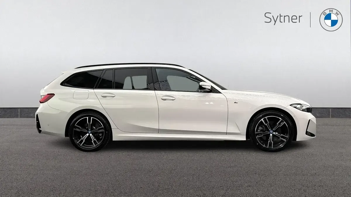 Used BMW 330e M Sport 288 HP (211 kW) 2024 White Estate