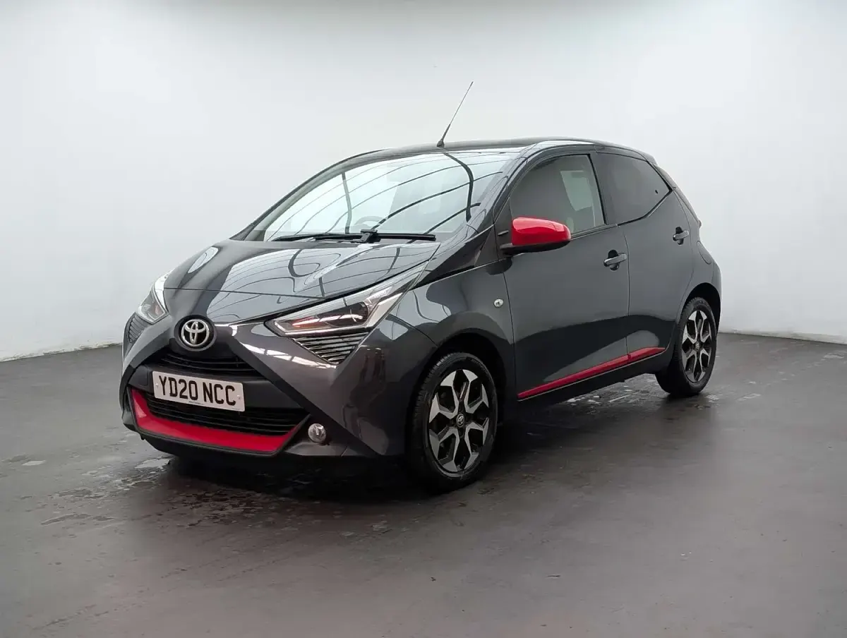 Used Toyota Aygo Trend 72 HP (52 kW) 2020 Grey Hatchback