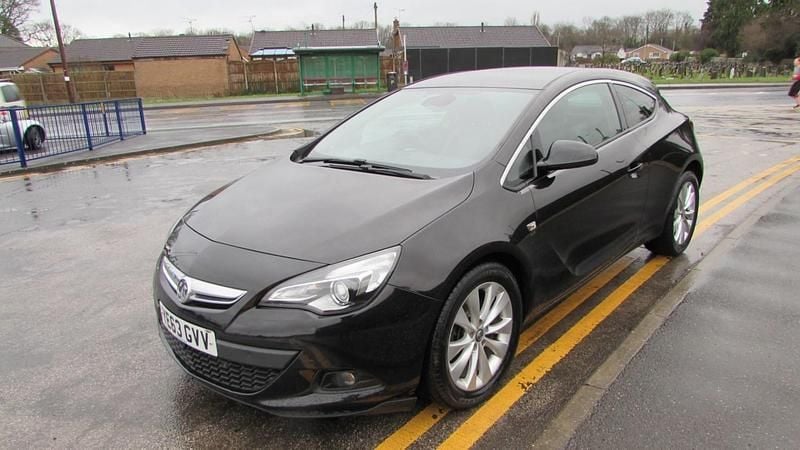 Used Vauxhall Astra GTC SRi 2013 Black Hatchback