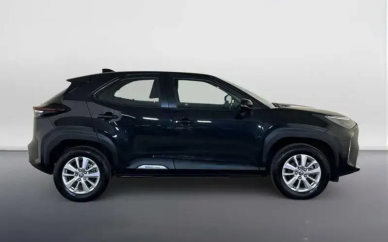 Used Toyota Yaris Cross 116 HP (85 kW) 2025 Black SUV
