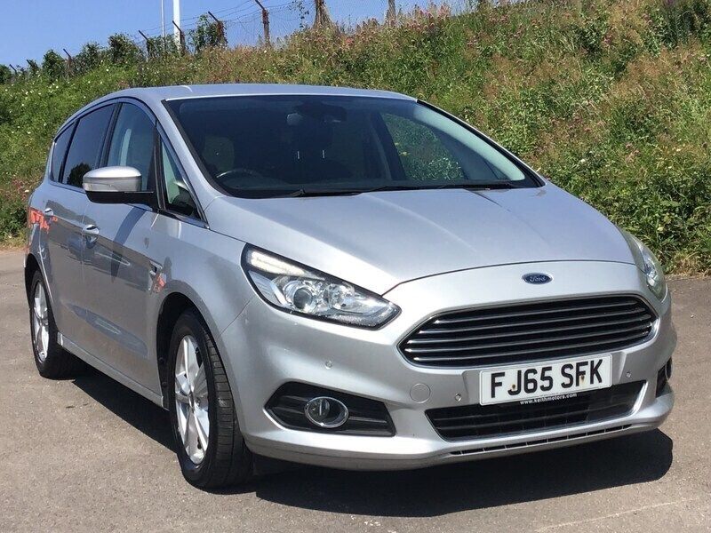 Silver Used 2015 Ford S-MAX Titanium MPV | £8,495 (Fair price) - Image 1/4