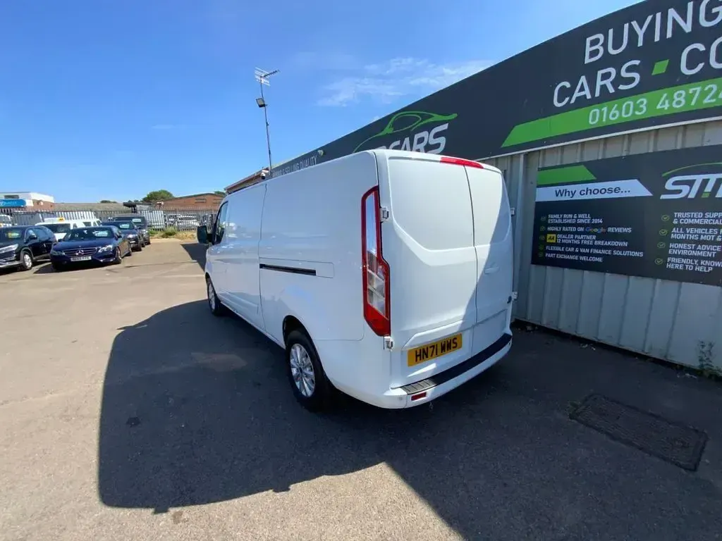 Used Ford Transit Custom Limited 2021 White Van
