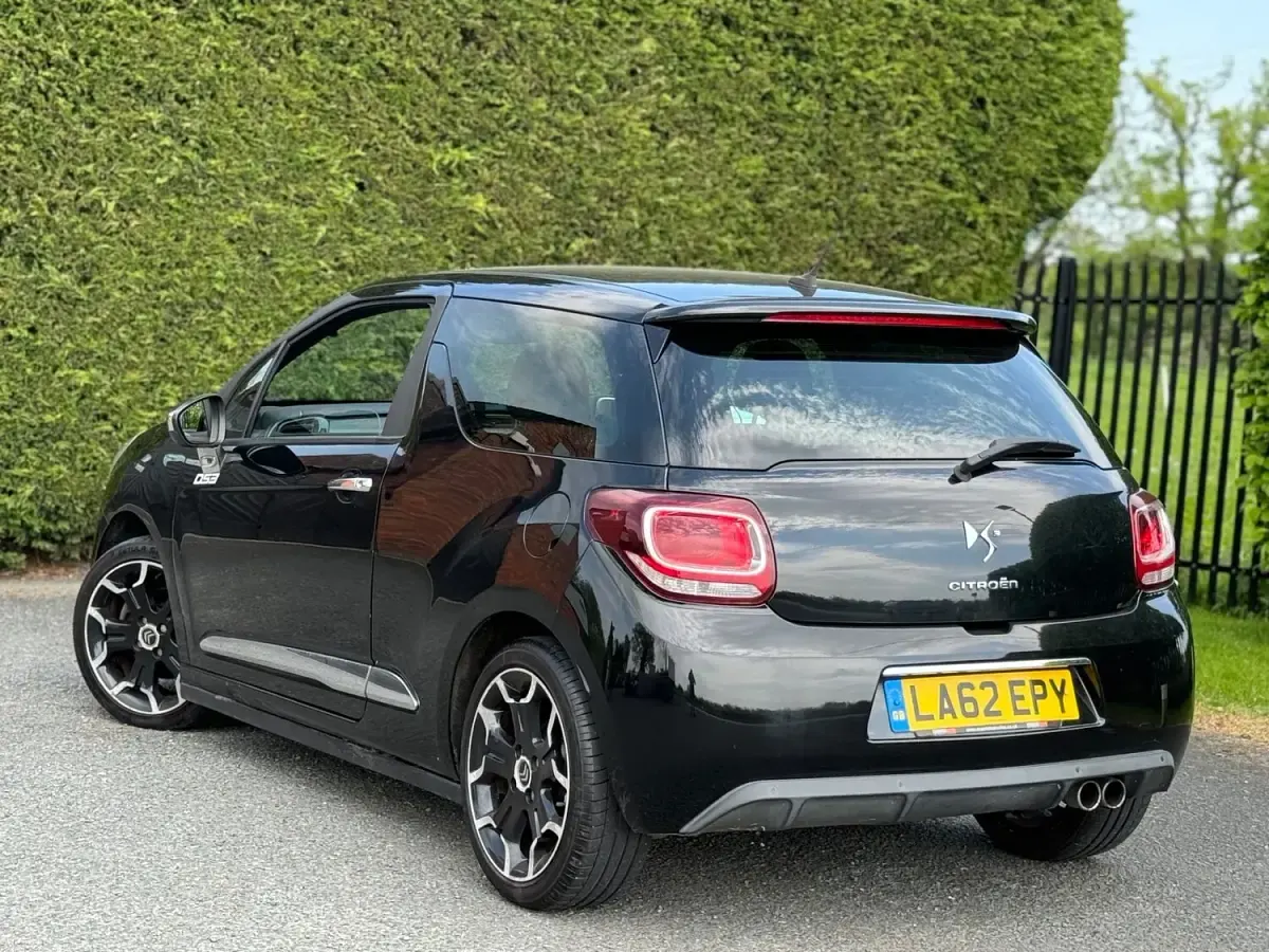 Used Citroën DS3 155 HP (114 kW) 2013 Black Hatchback