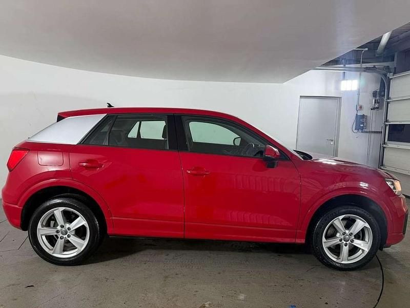 Used Audi Q2 Sport 116 HP (85 kW) 2018 Red SUV