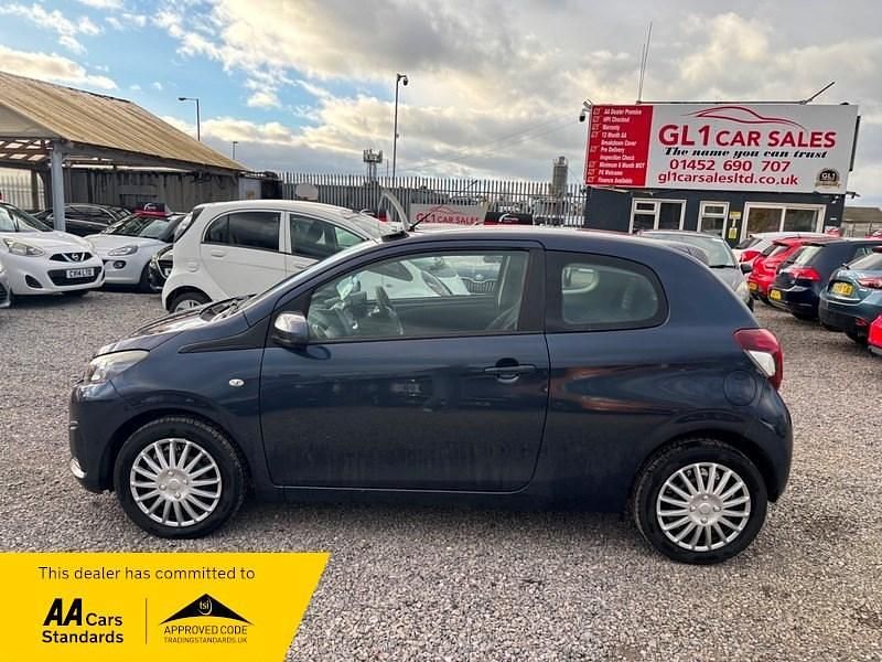 Used Peugeot 108 Active+ 68 HP (50 kW) 2015 Blue Hatchback