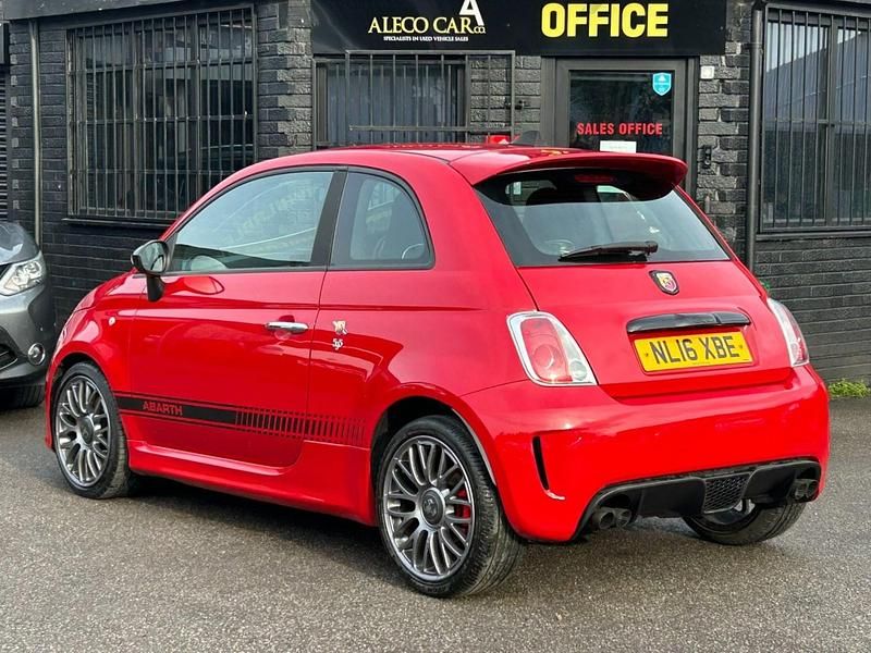 Used Abarth 595 140 HP (102 kW) 2016 Red Hatchback