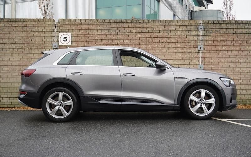 Used Audi e-tron 230 kW (313 HP) 2022 SUV