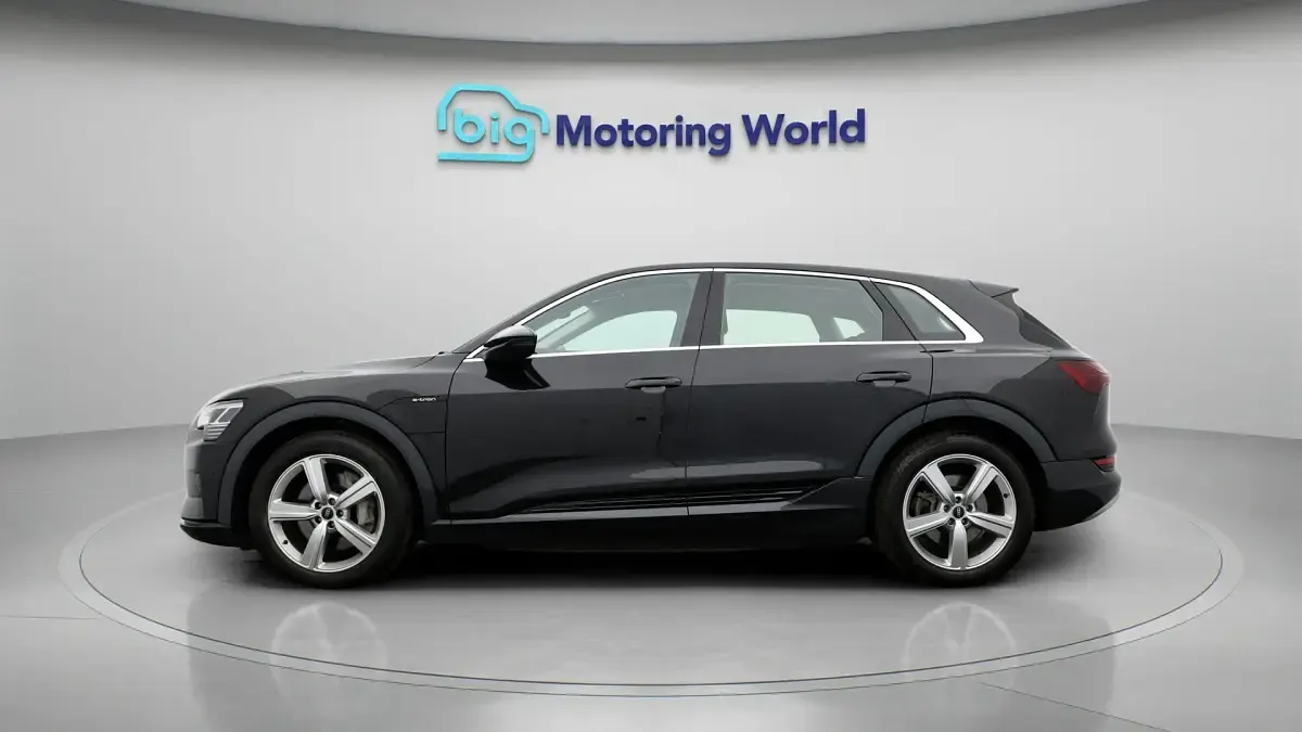 Used Audi e-tron 230 kW (313 HP) 2021 Black SUV