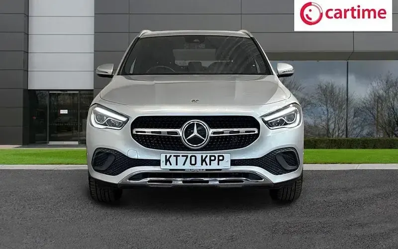 Used Mercedes GLA200 Executive 150 HP (110 kW) 2021 Silver SUV