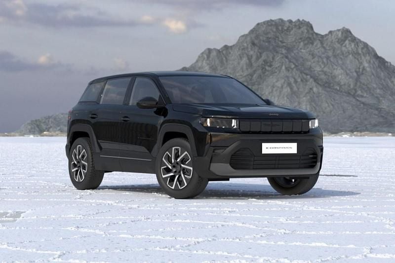 New 2025 Jeep Compass Altitude SUV | £37,799 - Image 1/3