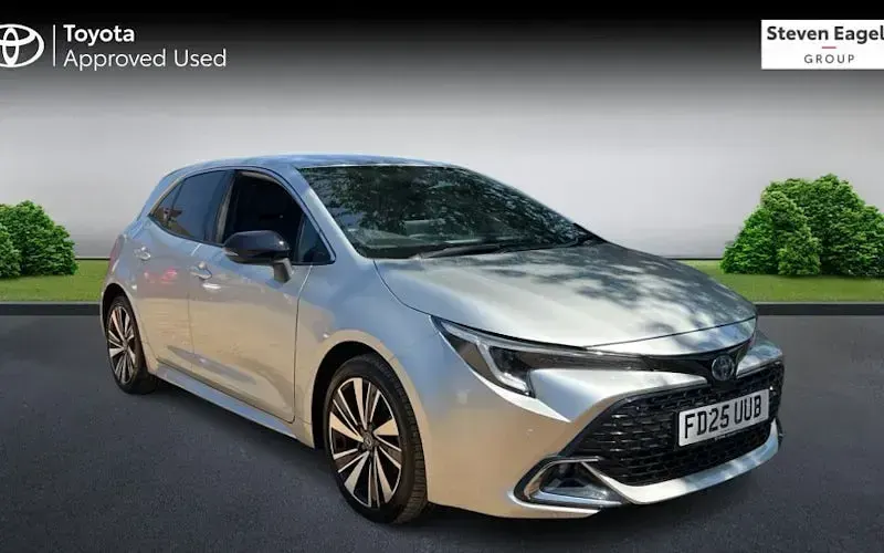 Used Toyota Corolla Design 140 HP (102 kW) 2025 Hatchback