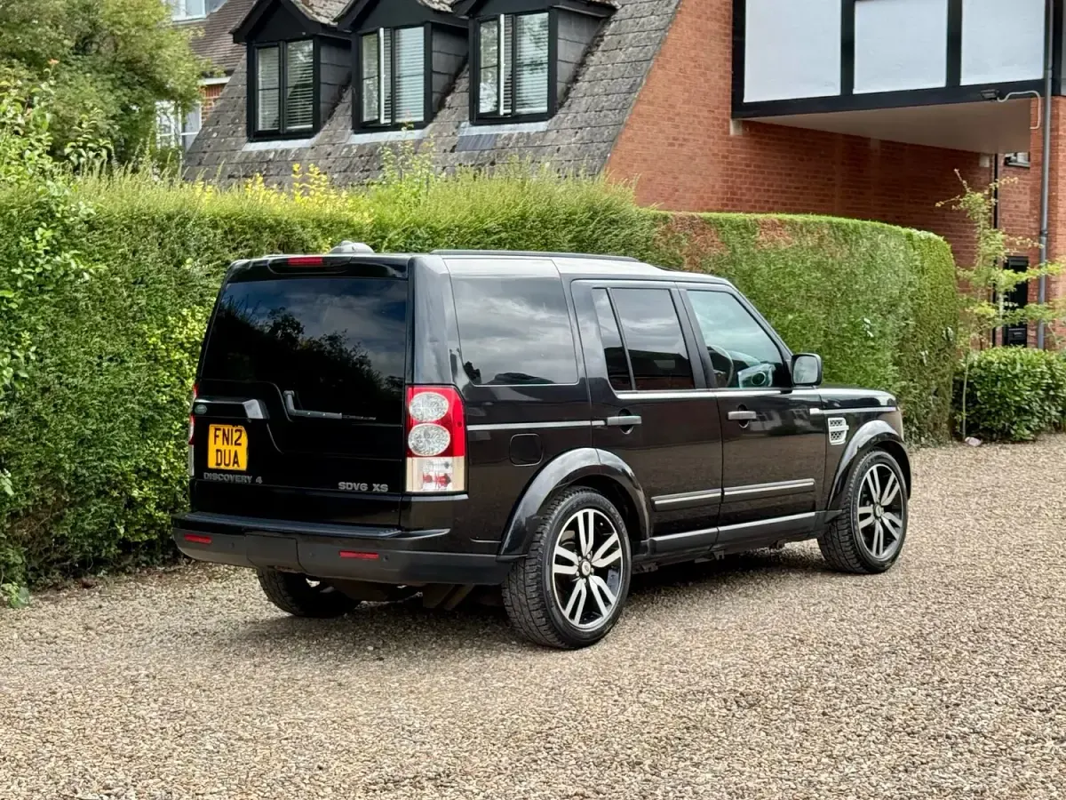 Used Land Rover Discovery 4 255 HP (187 kW) 2012 Black SUV