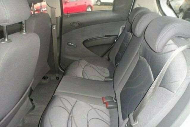 Used Chevrolet Spark 2010 Hatchback