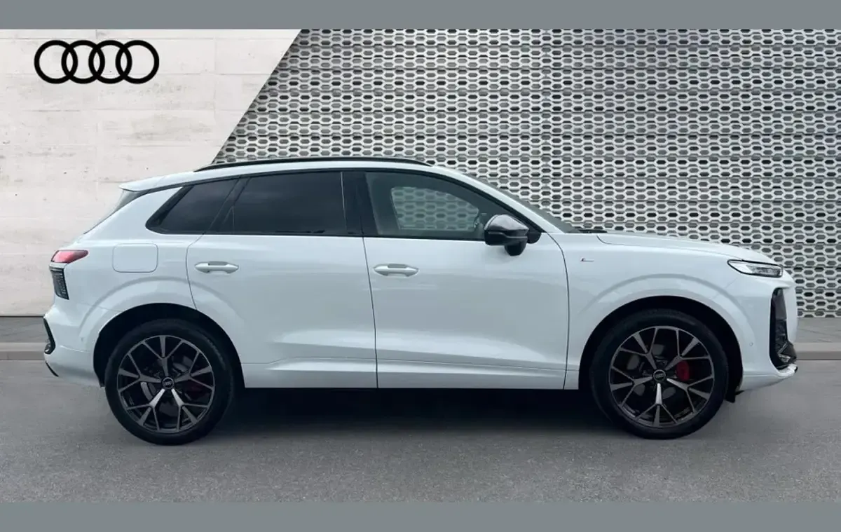 Used Audi Q3 Advanced 150 HP (110 kW) 2026 White SUV