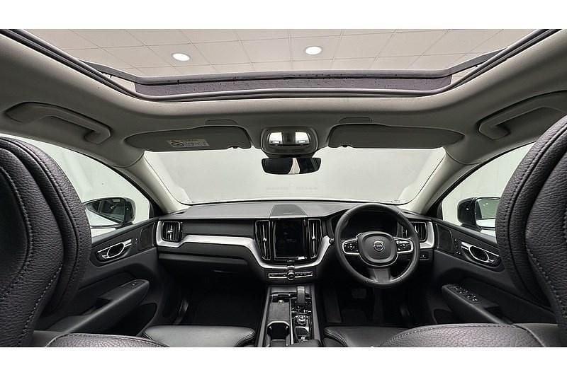 Used Volvo XC60 Plus 2022 White SUV