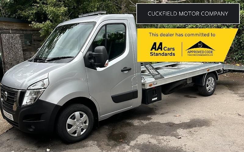 Used Nissan Interstar S 145 HP (106 kW) 2023 Silver Van