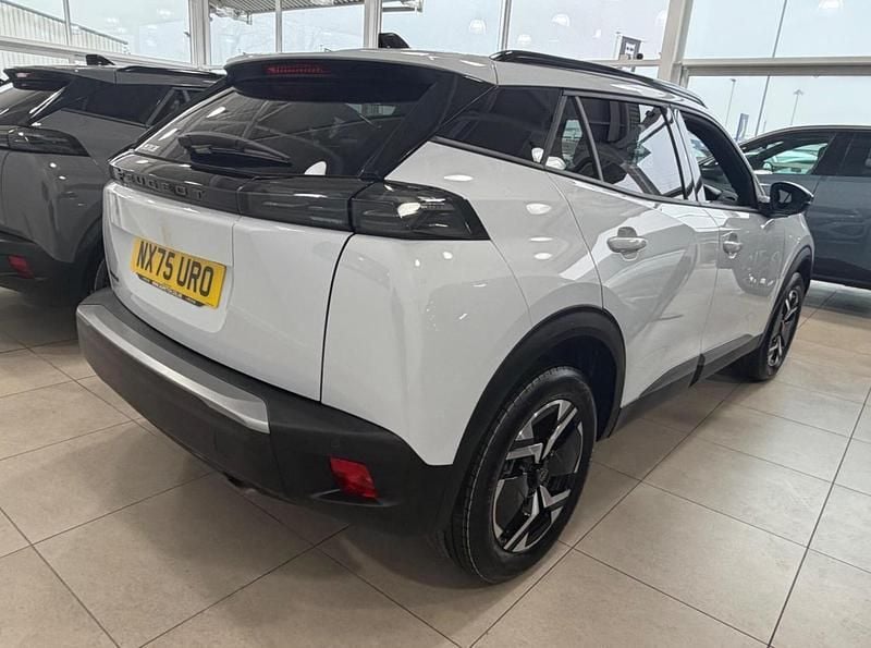 New Peugeot 2008 Allure 99 HP (72 kW) 2025 White SUV