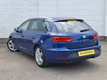 Used Seat Leon FR 150 HP (110 kW) 2020 Blue Estate
