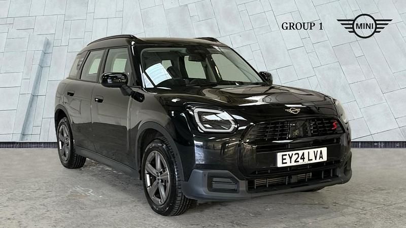 Midnight black ii Used 2024 Mini Countryman Classic SUV | £29,995 (Super price) - Image 1/4