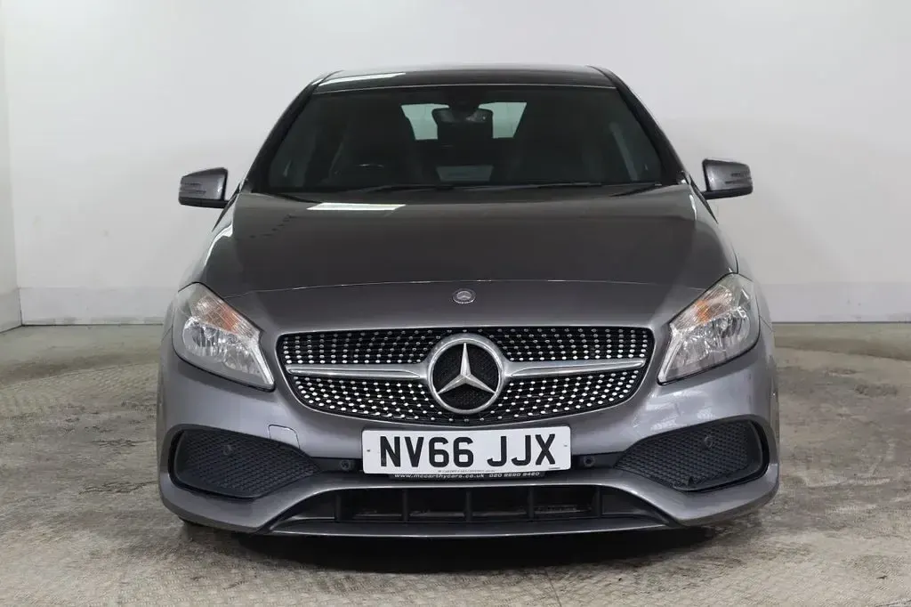 Used Mercedes A180 Executive 109 HP (80 kW) 2017 Grey Hatchback