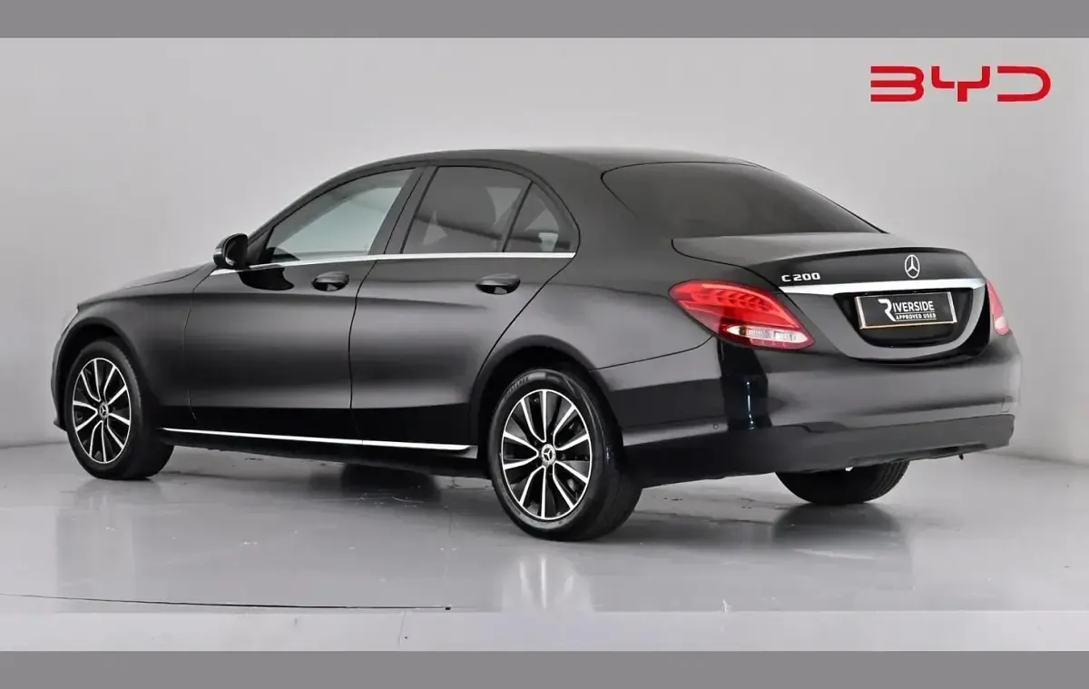 Used Mercedes C200 SE 180 HP (132 kW) 2019 Black Sedan