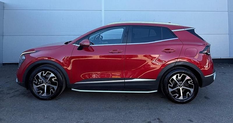 Red Used 2025 Kia Sportage 3 SUV | £27,495 (Super price) - Image 1/4