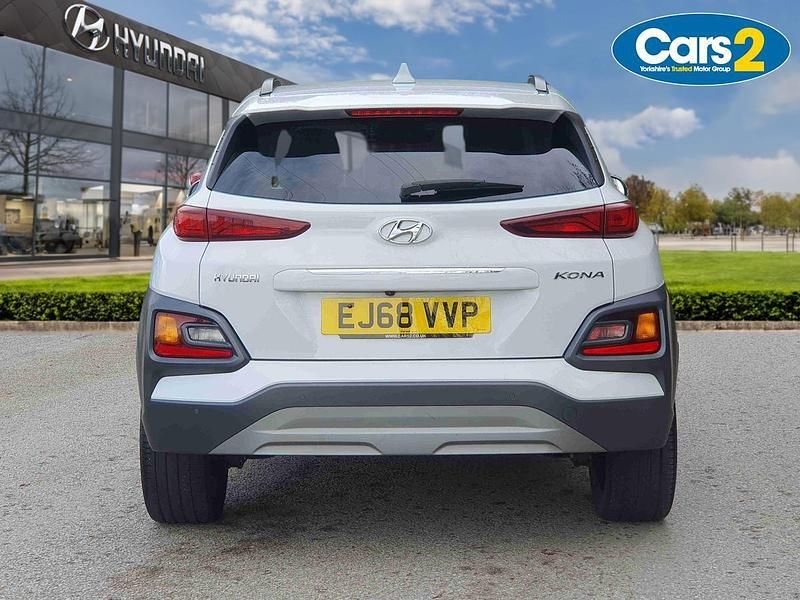 Used Hyundai Kona Premium 117 HP (86 kW) 2018 White SUV